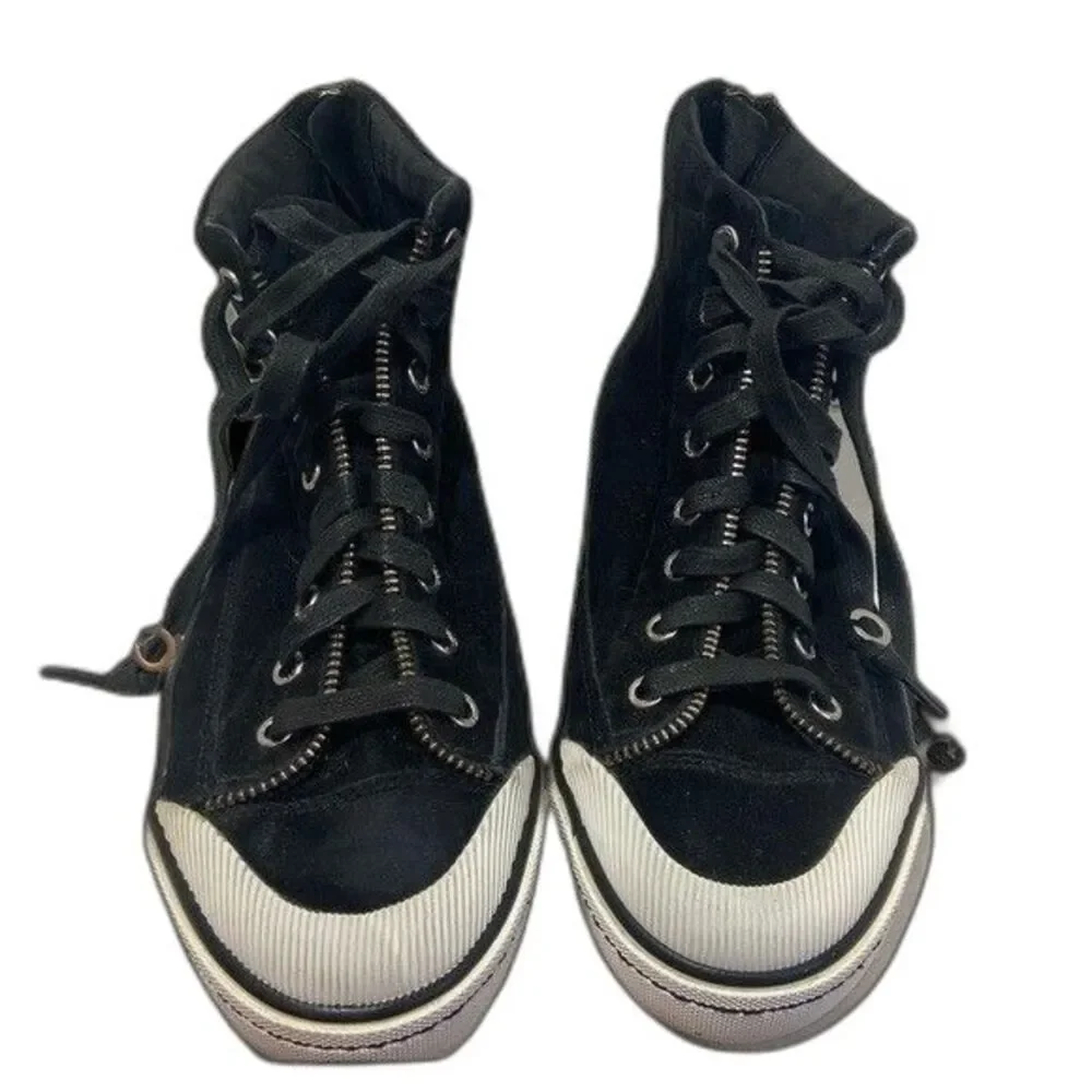 Coach pre loved